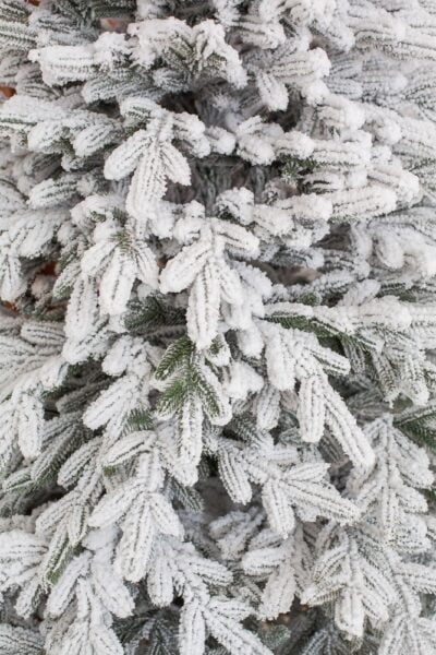 Brad artificial De Lux cu ace full 3D - HAPPY FOREST SNOW - image Happy-Forest-Snow-2-400x600 on https://depozituldebrazi.ro